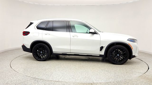 2025 BMW X5 xDrive40i SAV w/ Driving Assistance Pro & Climate Comfort Pkgs - 23010142 - 3