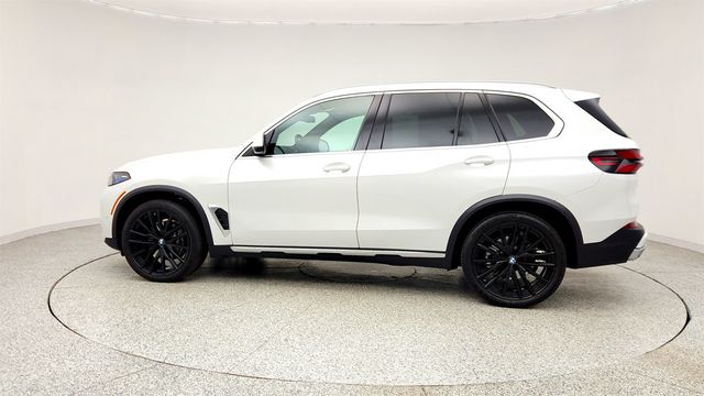 2025 BMW X5 xDrive40i SAV w/ Driving Assistance Pro & Climate Comfort Pkgs - 23010142 - 7