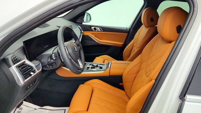 2025 BMW X5 xDrive40i SAV with Premium & Parking Assistance Packages - 22960763 - 19