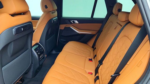 2025 BMW X5 xDrive40i SAV with Premium & Parking Assistance Packages - 22960763 - 20