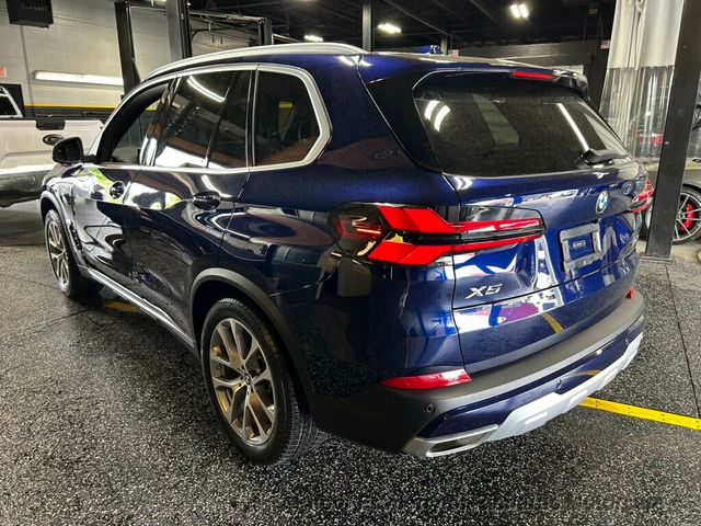 2025 BMW X5 xDrive40i's photo