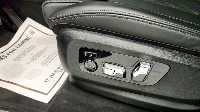 2025 BMW X5 xDrive40i w/ Executive & Driving Assistance Professional Pkgs - 23026907 - 10
