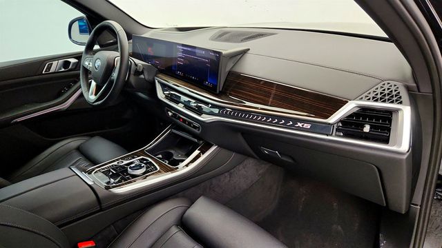 2025 BMW X5 xDrive40i w/ Executive & Driving Assistance Professional Pkgs - 23026907 - 22
