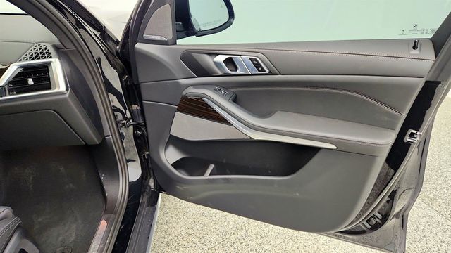 2025 BMW X5 xDrive40i w/ Executive & Driving Assistance Professional Pkgs - 23026907 - 23
