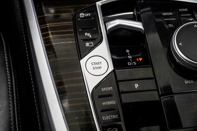 2025 BMW X5 xDrive50e Plug-In Hybrid - 22973959 - 17