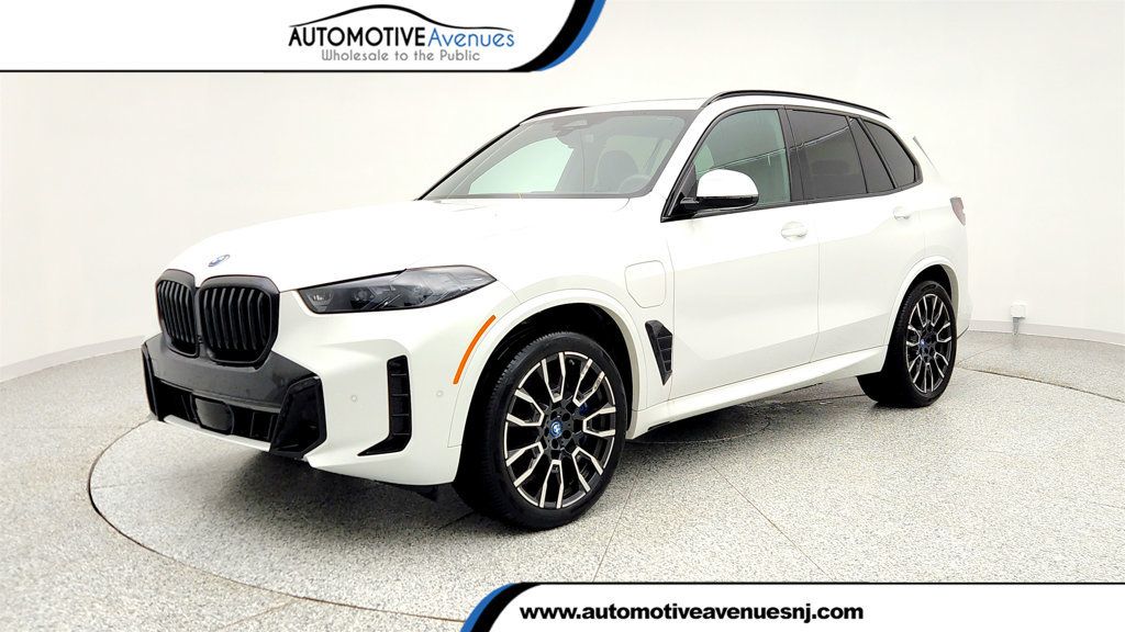 2025 BMW X5 xDrive50e Plug-In Hybrid with M Sport (Pro) & Premium Packages - 22988206 | Video 1