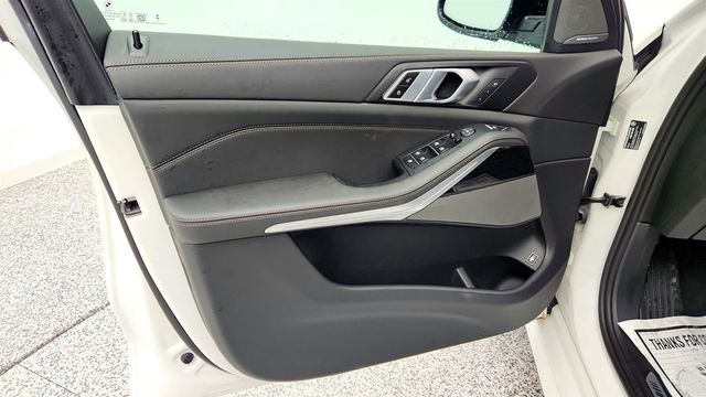 2025 BMW X5 xDrive50e Plug-In Hybrid with M Sport (Pro) & Premium Packages - 22988206 - 10