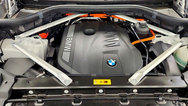 2025 BMW X5 xDrive50e Plug-In Hybrid with M Sport (Pro) & Premium Packages - 22988206 - 26