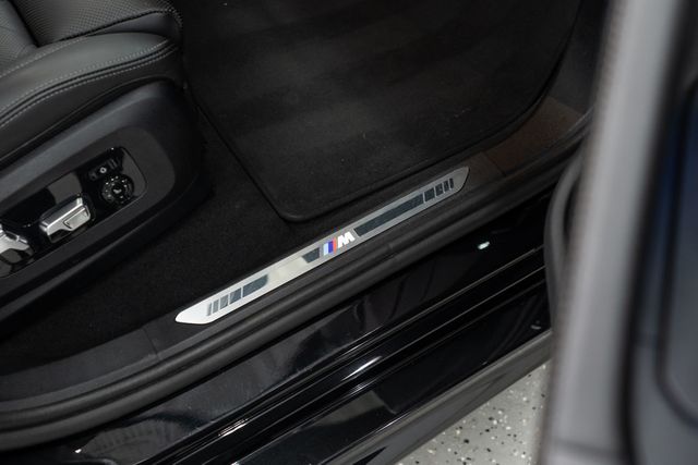 2025 BMW X6 xDrive40i Sports Activity - 23069212 - 11