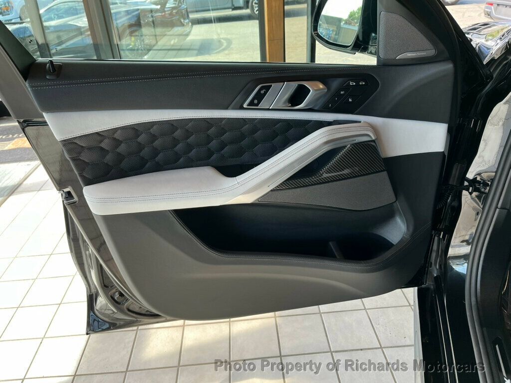 2025 BMW X6 M Competition - 22875366 - 19