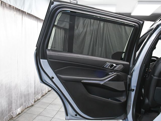 2025 BMW X7 M60i - 23002458 - 11