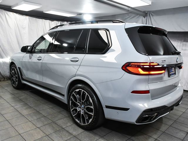 2025 BMW X7 M60i - 23002458 - 3