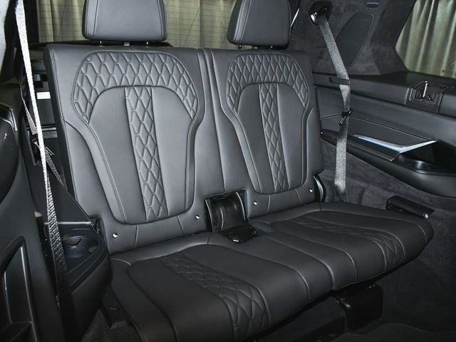 2025 BMW X7 M60i - 23002458 - 60