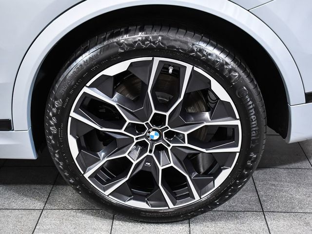 2025 BMW X7 M60i - 23002458 - 7