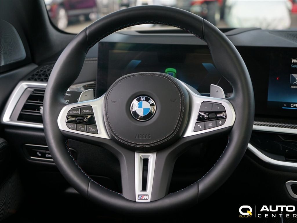 2025 BMW X7 M60i Sports Activity Vehicle - 23057765 - 18
