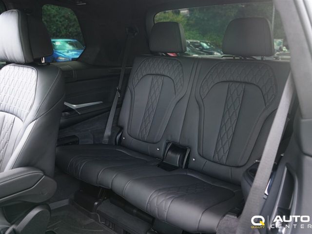 2025 BMW X7 M60i Sports Activity Vehicle - 23057765 - 37