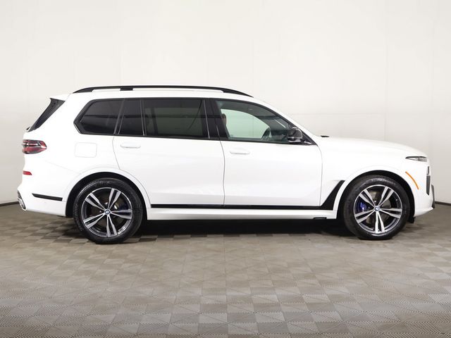 2025 BMW X7 M60i Sports Activity Vehicle - 23088371 - 22