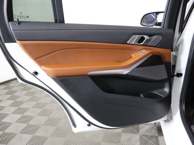 2025 BMW X7 M60i Sports Activity Vehicle - 23088371 - 30