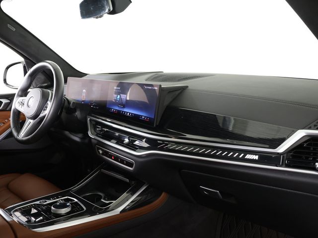 2025 BMW X7 M60i Sports Activity Vehicle - 23088371 - 33