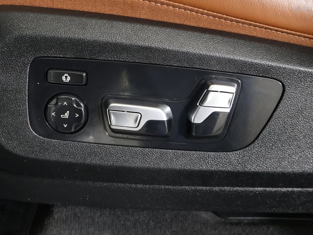 2025 BMW X7 M60i Sports Activity Vehicle - 23088371 - 38