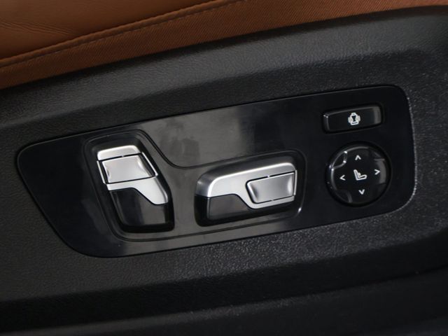 2025 BMW X7 M60i Sports Activity Vehicle - 23088371 - 39