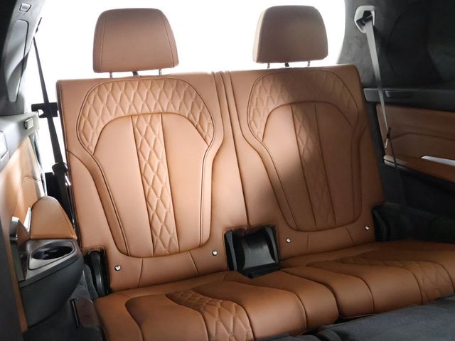 2025 BMW X7 M60i Sports Activity Vehicle - 23088371 - 45