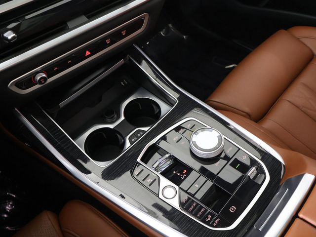 2025 BMW X7 M60i Sports Activity Vehicle - 23088371 - 62