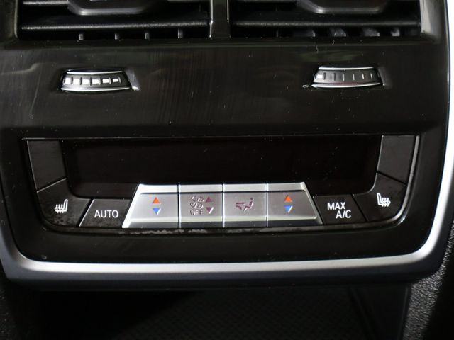 2025 BMW X7 M60i Sports Activity Vehicle - 23088371 - 63