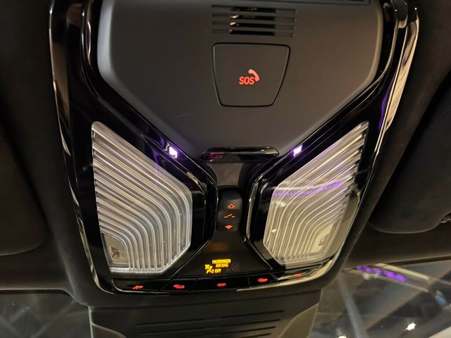 2025 BMW X7 M SportPkg/M SportProPkg/PremiumPkg/CaptainsChairs/ParkAssistPkg - 22978760 - 22