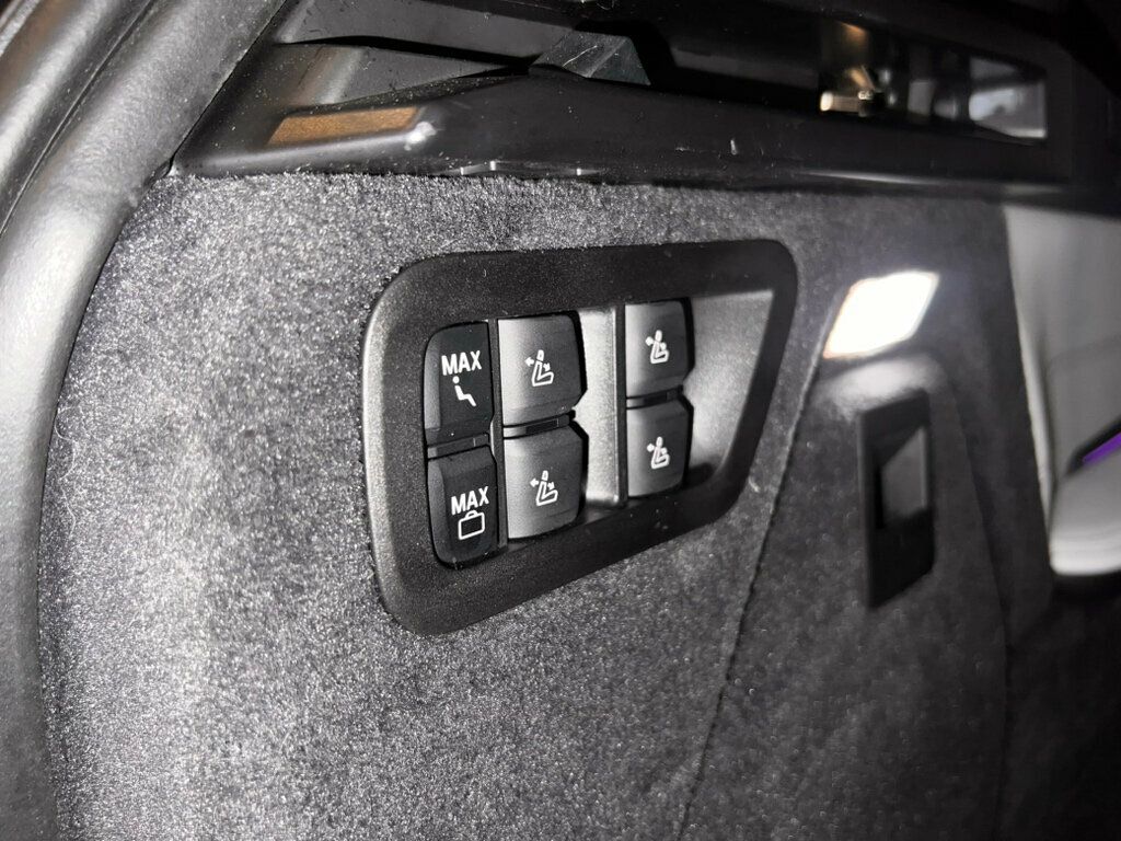 2025 BMW X7 M SportPkg/M SportProPkg/PremiumPkg/CaptainsChairs/ParkAssistPkg - 22978760 - 29