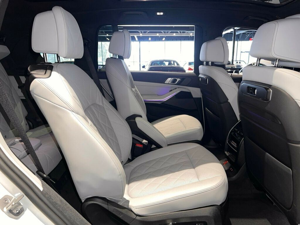 2025 BMW X7 M SportPkg/M SportProPkg/PremiumPkg/CaptainsChairs/ParkAssistPkg - 22978760 - 31