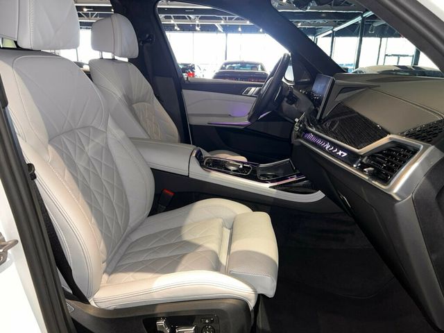2025 BMW X7 M SportPkg/M SportProPkg/PremiumPkg/CaptainsChairs/ParkAssistPkg - 22978760 - 35