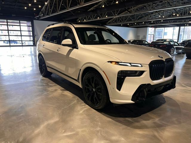 2025 BMW X7 M SportPkg/M SportProPkg/PremiumPkg/CaptainsChairs/ParkAssistPkg - 22978760 - 6