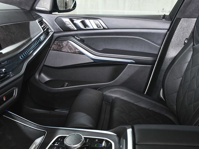 2025 BMW X7 xDrive40i - 22989273 - 48