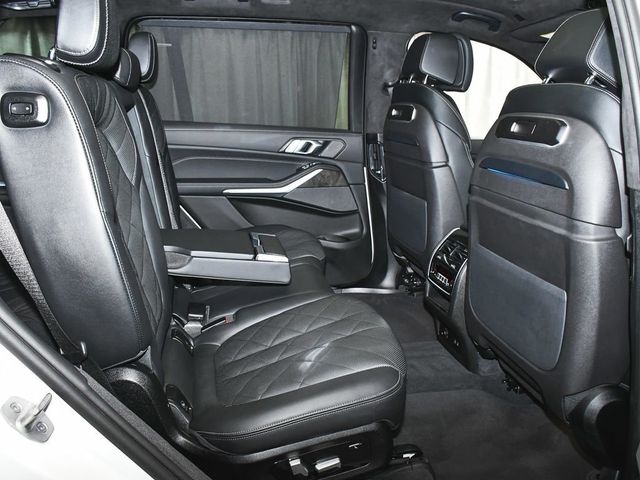 2025 BMW X7 xDrive40i - 22989273 - 55