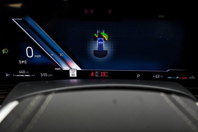 2025 BMW X7 xDrive40i Sports Activity Vehicle - 22984495 - 30