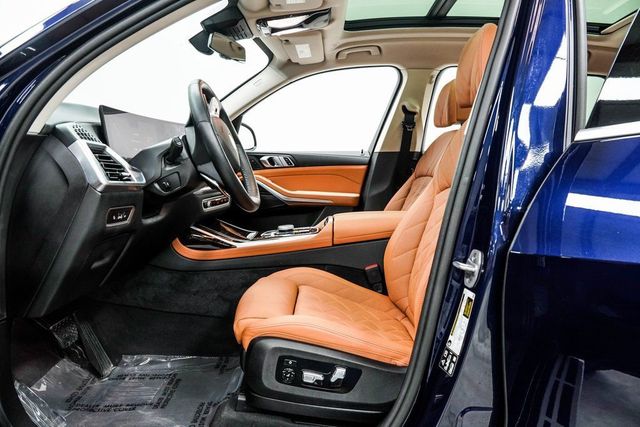 2025 BMW X7 xDrive40i Sports Activity Vehicle - 22984495 - 37
