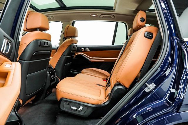2025 BMW X7 xDrive40i Sports Activity Vehicle - 22984495 - 39