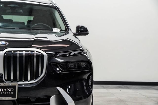 2025 BMW X7 xDrive40i Sports Activity Vehicle - 23023065 - 3