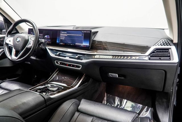 2025 BMW X7 xDrive40i Sports Activity Vehicle - 22976775 - 18