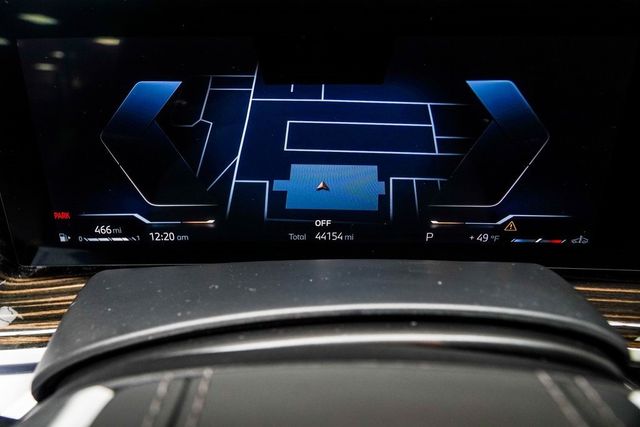 2025 BMW X7 xDrive40i Sports Activity Vehicle - 22976775 - 30