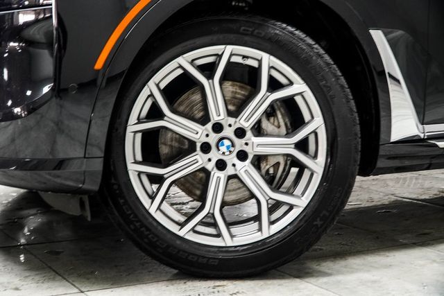 2025 BMW X7 xDrive40i Sports Activity Vehicle - 22976775 - 5