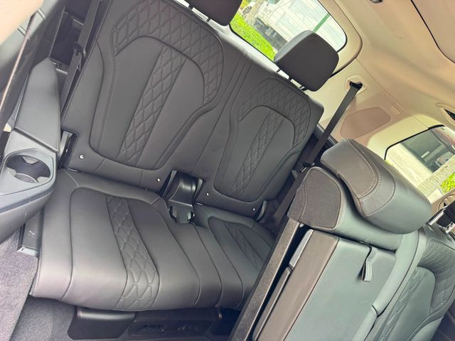 2025 BMW X7 xDrive40i Sports Activity Vehicle - 23037291 - 12