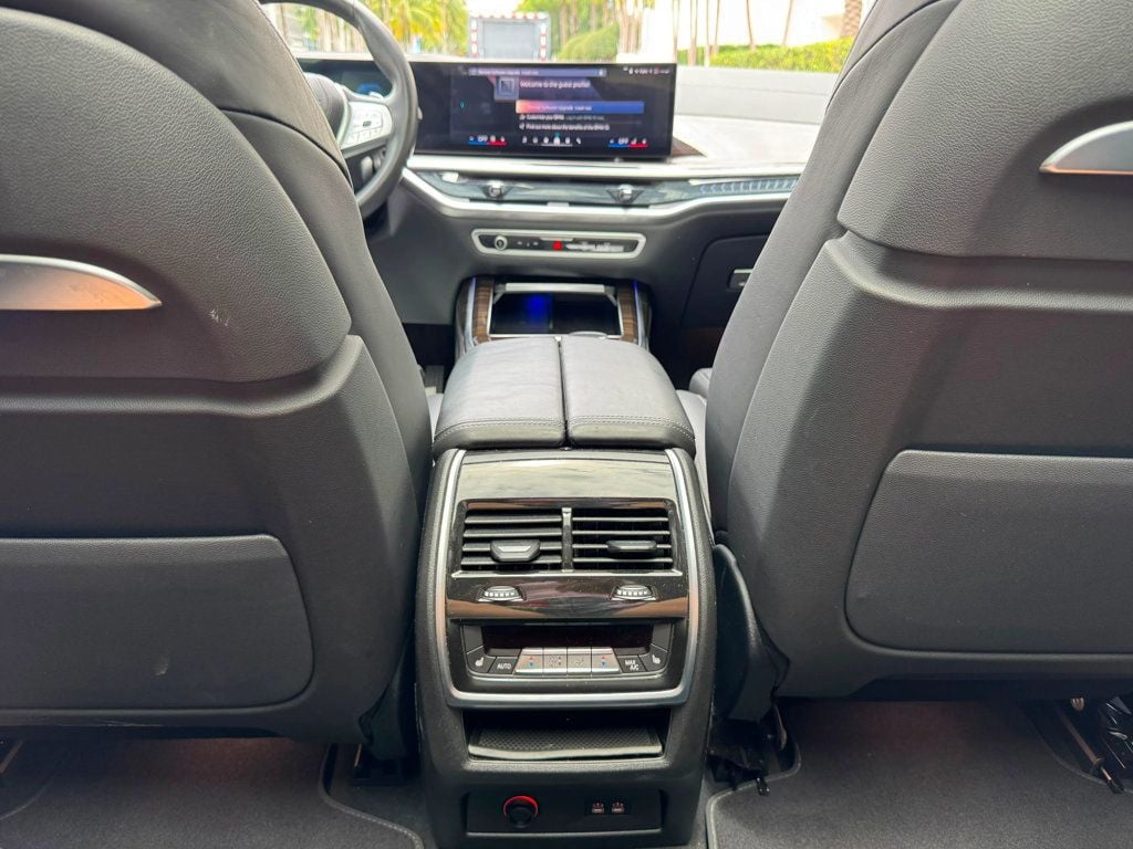 2025 BMW X7 xDrive40i Sports Activity Vehicle - 23037291 - 23