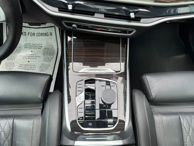 2025 BMW X7 xDrive40i Sports Activity Vehicle - 23037291 - 29