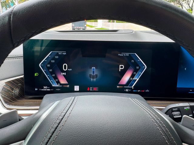 2025 BMW X7 xDrive40i Sports Activity Vehicle - 23037291 - 39