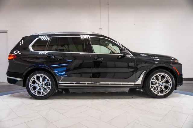 2025 BMW X7 xDrive40i Sports Activity Vehicle - 22973423 - 40