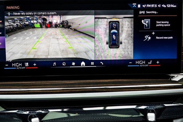 2025 BMW X7 xDrive40i Sports Activity Vehicle - 23008433 - 24