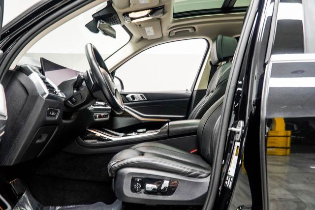 2025 BMW X7 xDrive40i Sports Activity Vehicle - 23008433 - 37