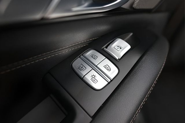 2025 BMW X7 xDrive40i Sports Activity Vehicle - 22996617 - 27